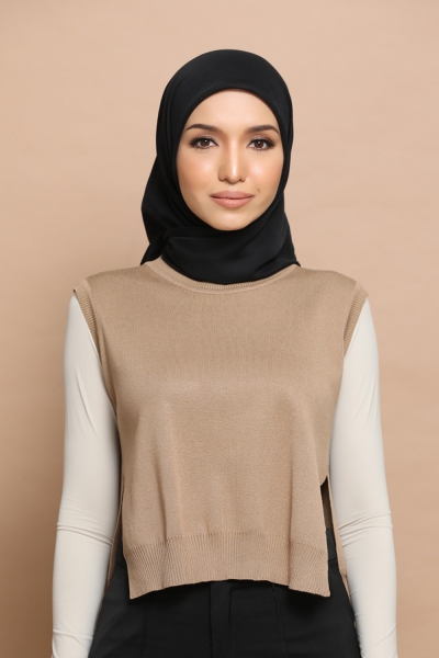 Clover Vest in Brown